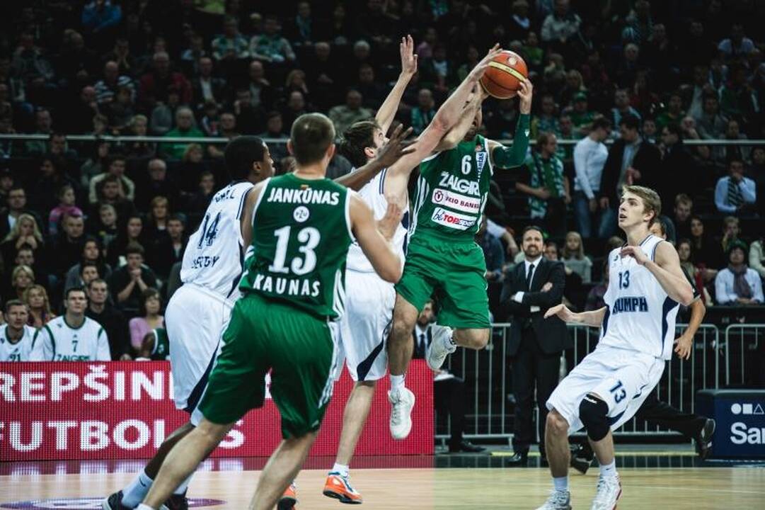 „Žalgiris“ po dramatiškos kovos palaužė „Triumph“ (komentarai)
