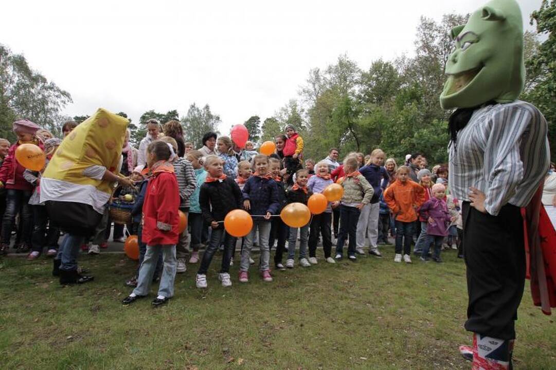 Šeimos laisvalaikį leido Rudens linksmybių šventėje