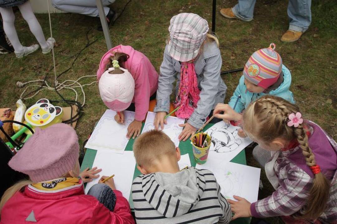 Šeimos laisvalaikį leido Rudens linksmybių šventėje