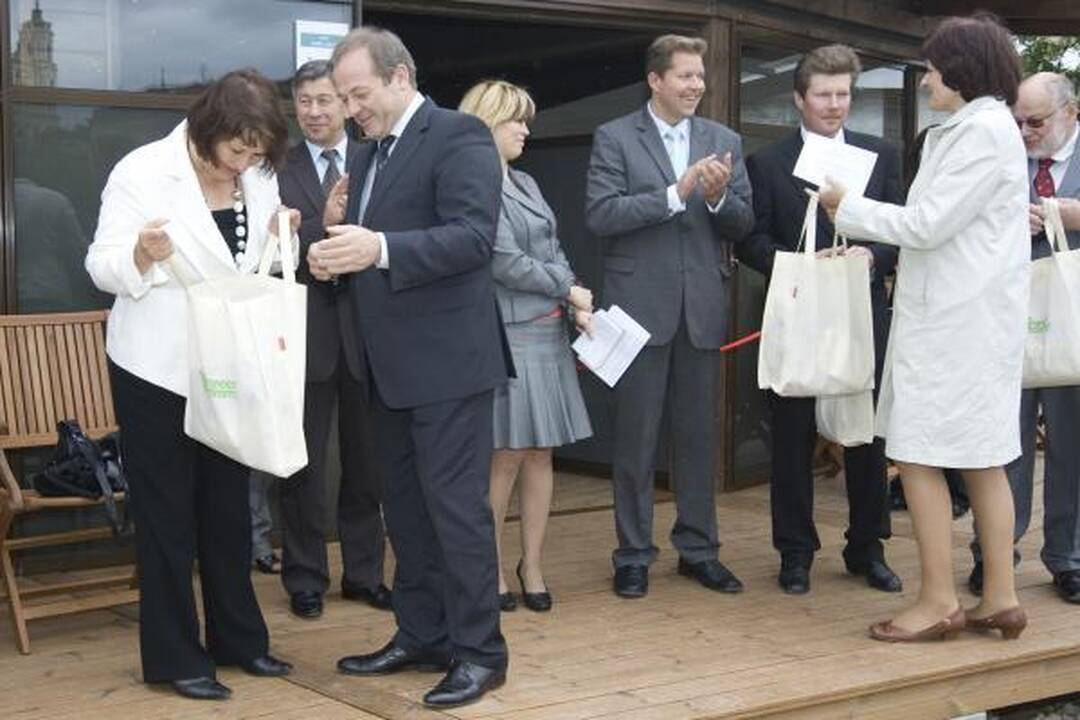 Pirtis prie Baltojo tilto kainuos 10 litų