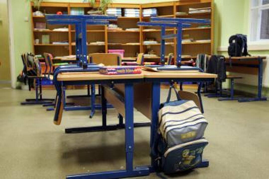 Jiezno gimnazijos mokytojai po šventinės dienos nepasirodė mokykloje 