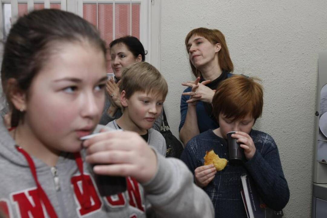 J. Karoso muzikos mokykla Užgavėnes sutiko su trenksmu