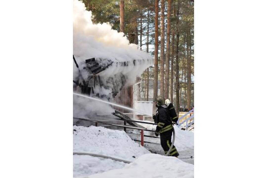 Tragedija Estijoje: gaisras vaikų namuose pasiglemžė 10 gyvybių (dar papildyta)