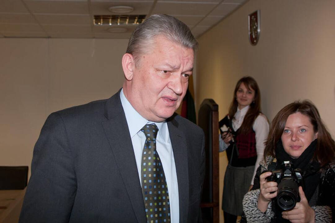 Buvęs Lietuvos banko departamento vadovas bylinėjasi dėl atleidimo