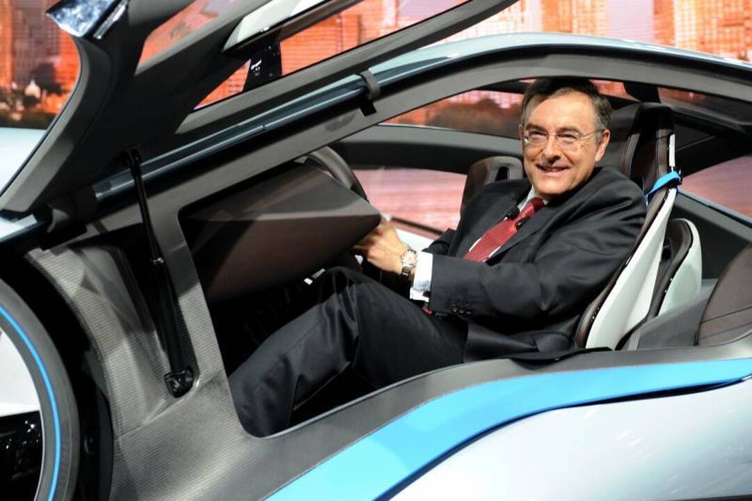 BMW iš Frankfurto: „i8“ - velniškai pašėlęs ekologiškas ryklys