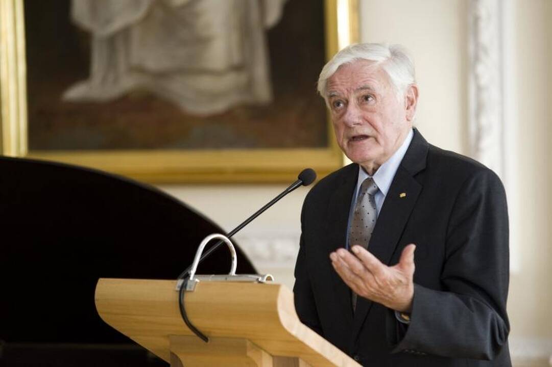 Istorinis įvykis: VDU atidarė atstovybę Vašingtone
