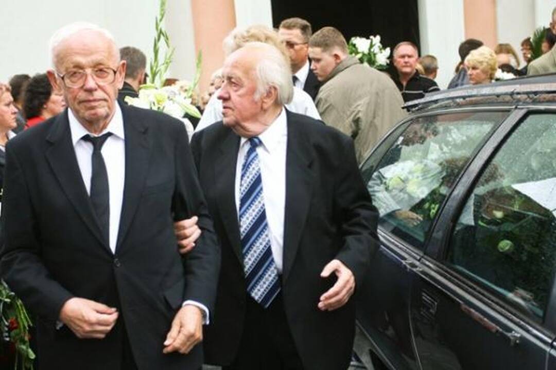 Sostinės Antakalnio kapinėse palaidotas kompozitorius G.Abarius
