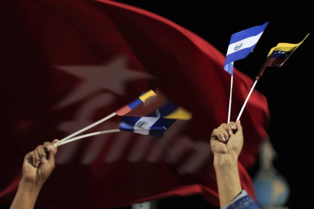 Lotynų Amerikos lyderiai gedi dėl H. Chavezo mirties
