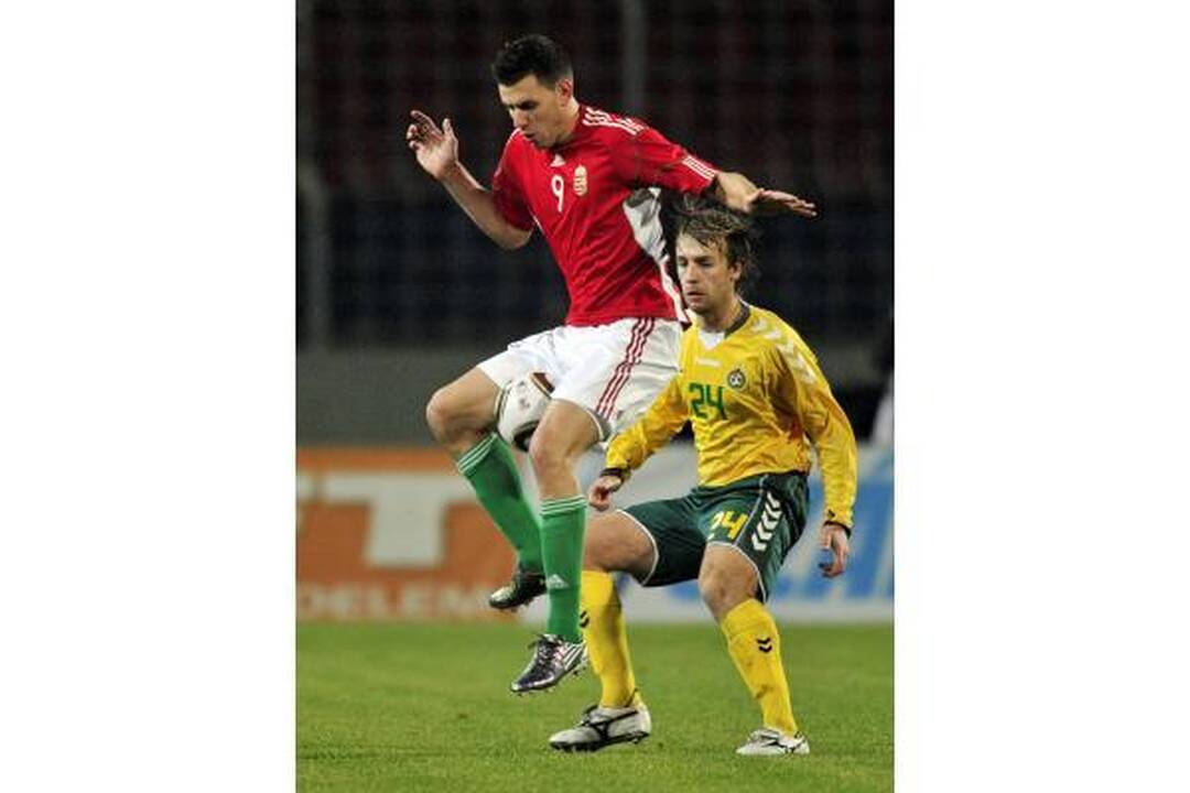 Lietuvos futbolininkai pralaimėjo vengrams (papildyta)