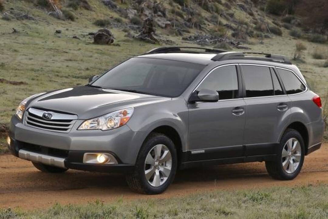 21 pretendentas į „Metų automobilio 2010“ karūną