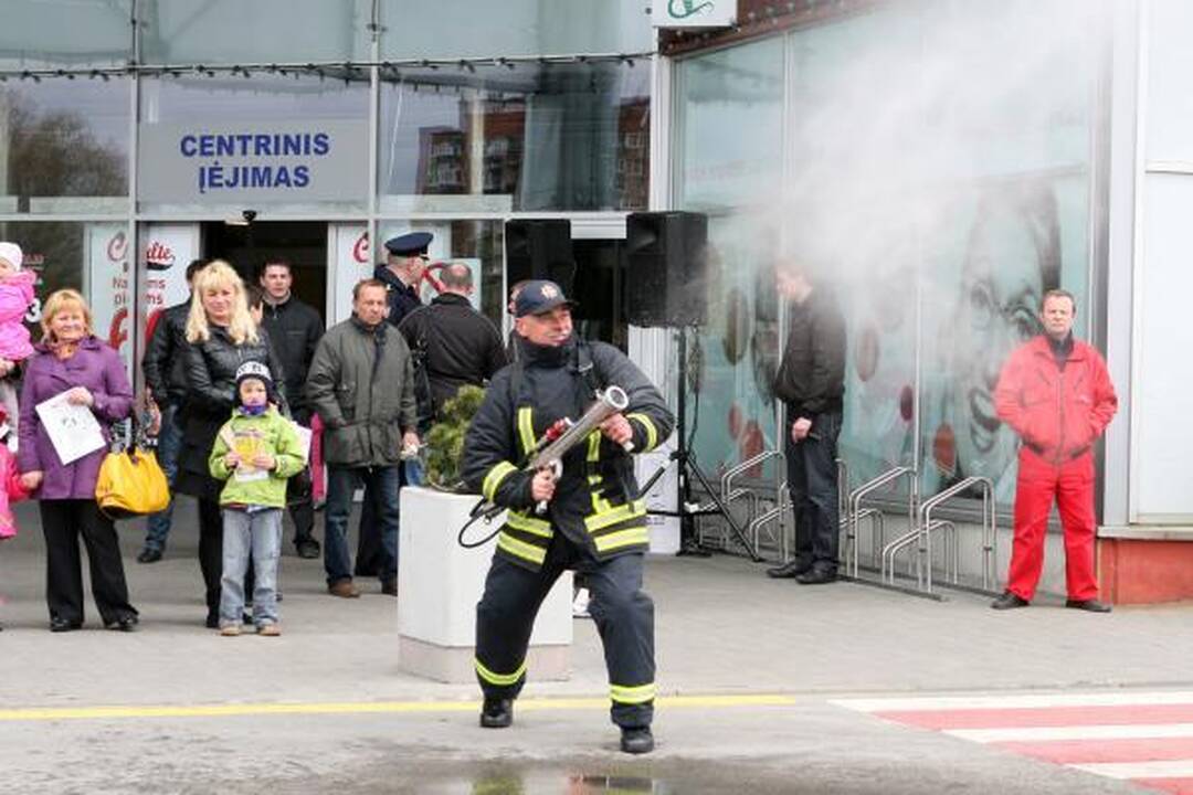 Šv. Florijono dieną Klaipėdos ugniagesiai šventė kukliai