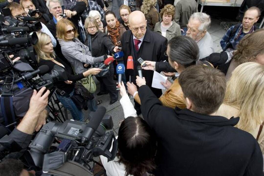 Mitinge prie Vyriausybės - 300 žmonių