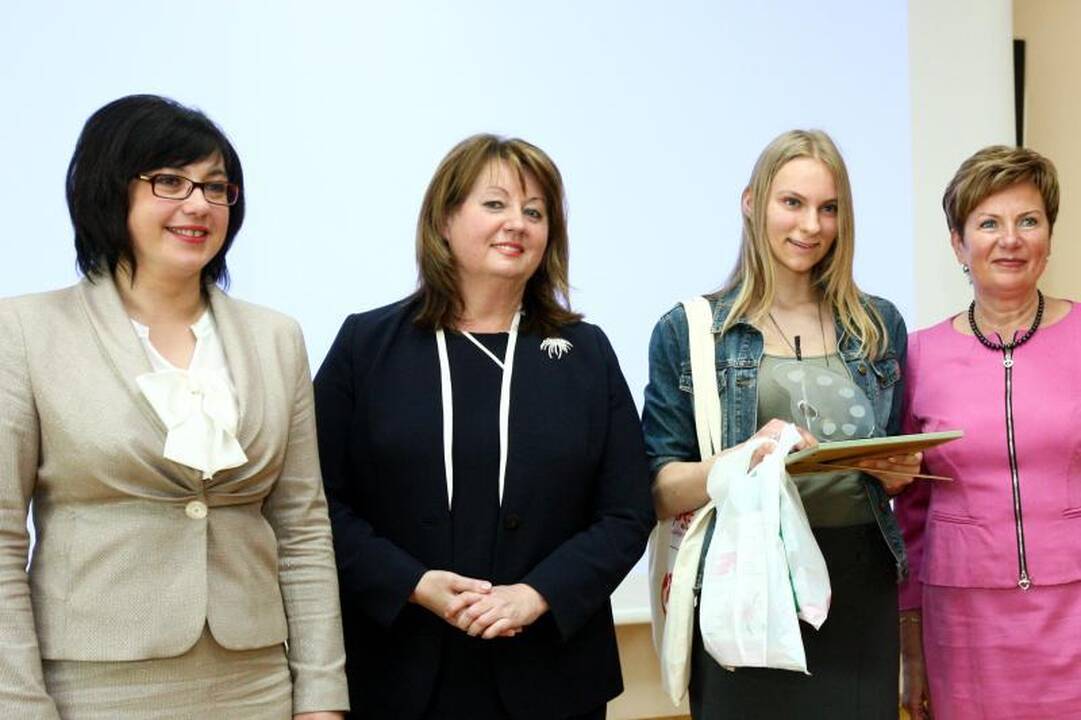 Piešinių konkurso nugalėtojai keliaus į Europos Parlamentą