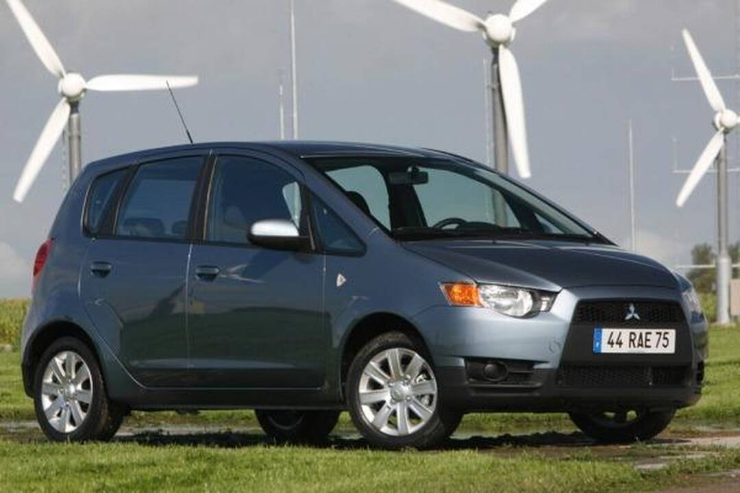 21 pretendentas į „Metų automobilio 2010“ karūną