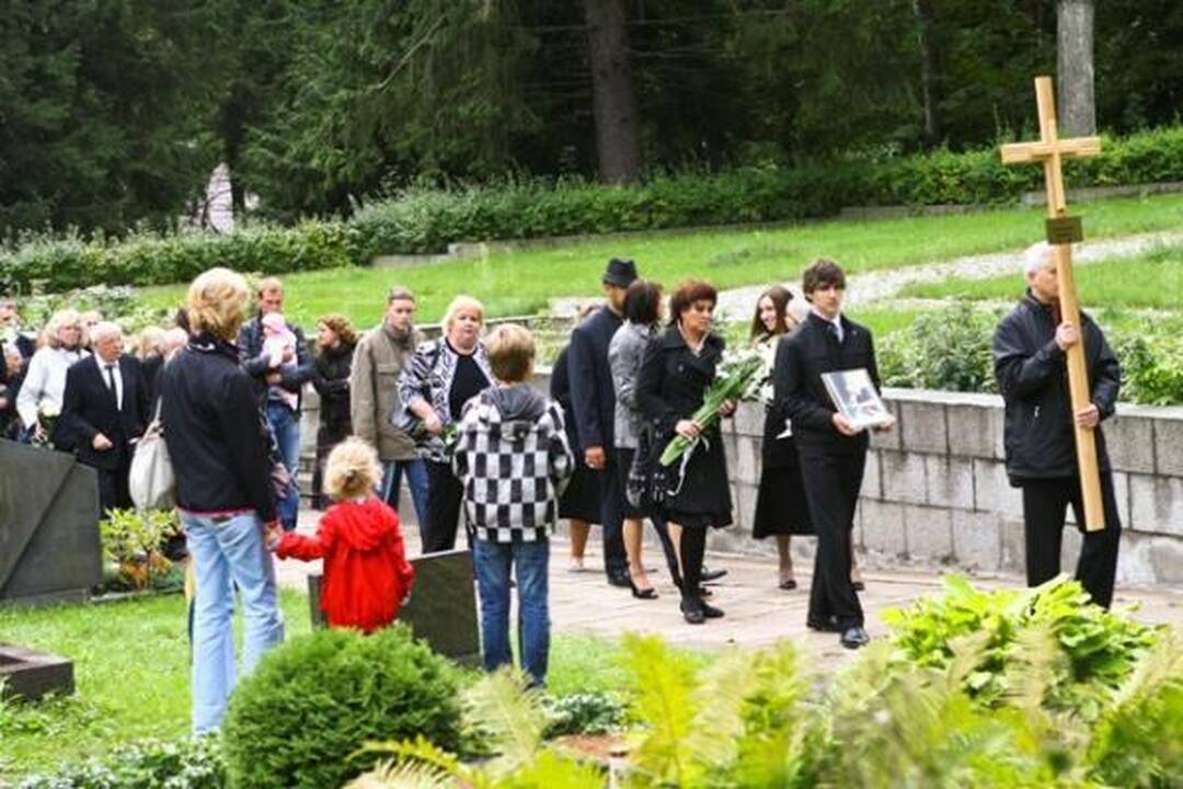 Sostinės Antakalnio kapinėse palaidotas kompozitorius G.Abarius