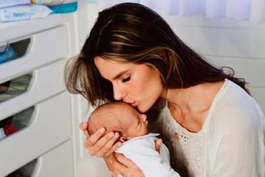 Alessandra Ambrosio paskelbė savo mažylio nuotraukas