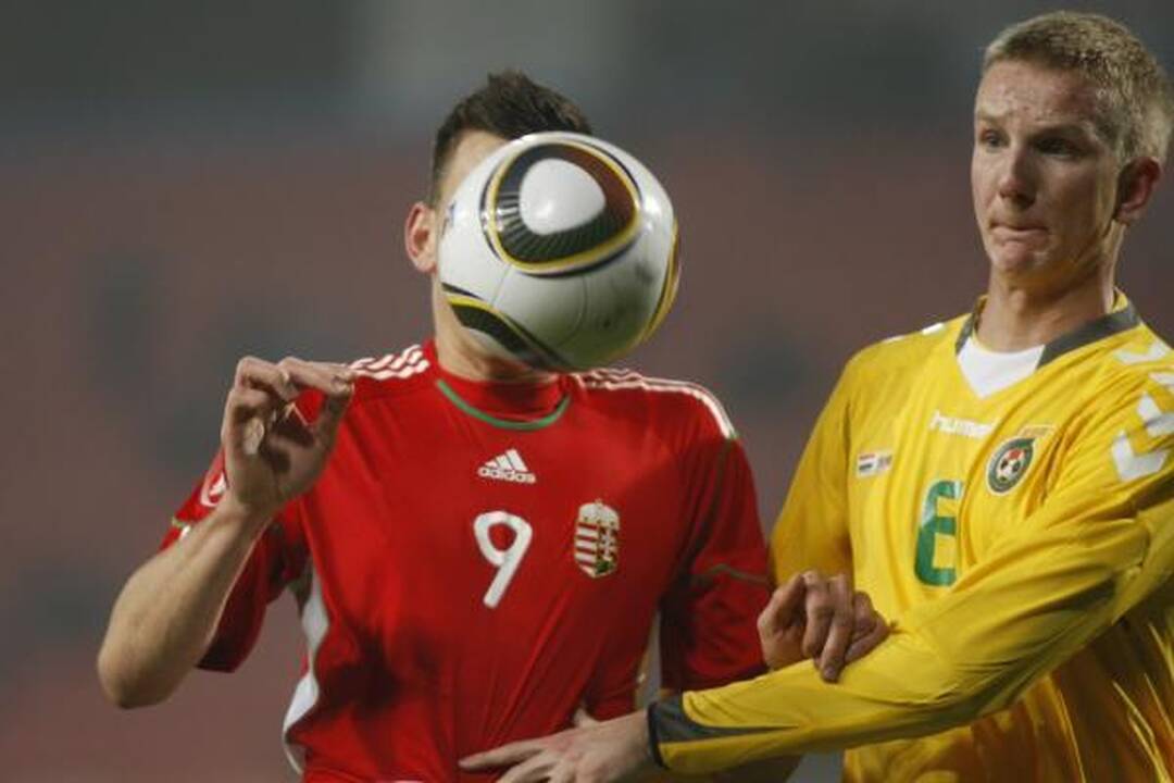 Lietuvos futbolininkai pralaimėjo vengrams (papildyta)