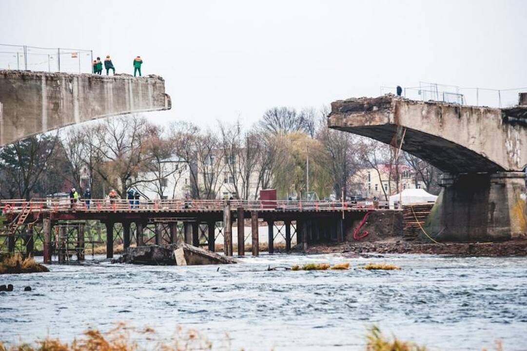 Panemunės tiltą išdraskė sprogimas, laukia dar penki bandymai