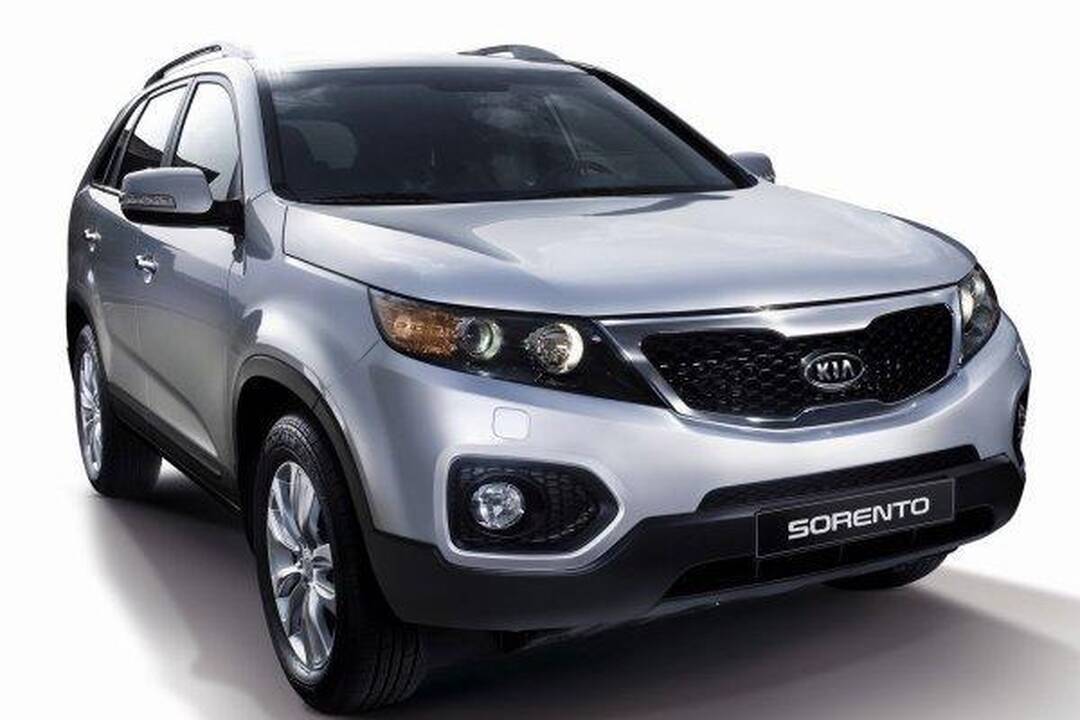 21 pretendentas į „Metų automobilio 2010“ karūną