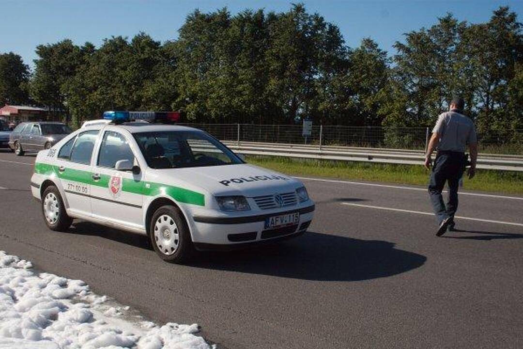 Greitkelyje Vilnius–Kaunas degė kranas
