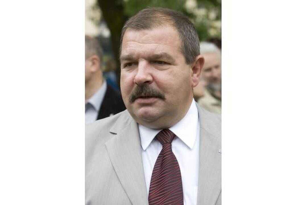Mitinge prie Vyriausybės - 300 žmonių
