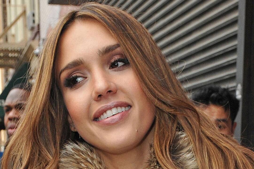 Jessica Alba: mane ištiko šokas, sužinojus, kiek chemikalų naudoju