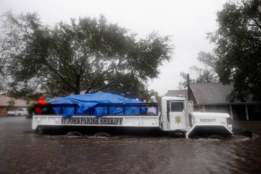 Uraganas „Isaac“ pasiekė Naująjį Orleaną, sukėlė potvynių Luizianoje 