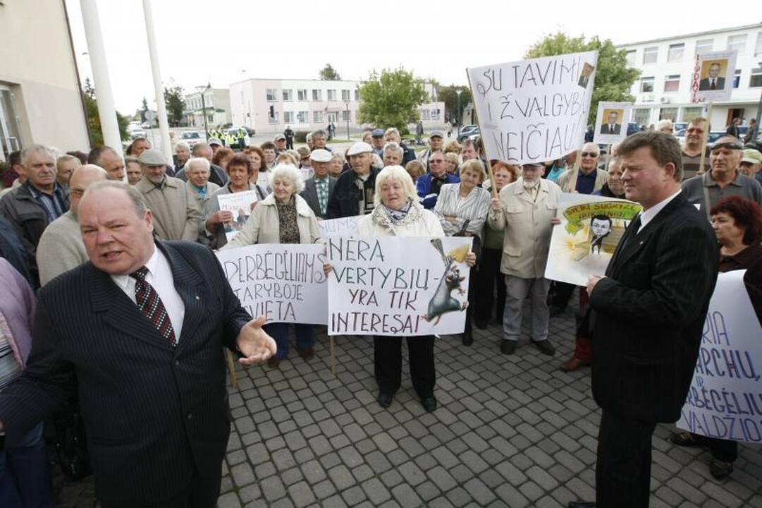 Klaipėdos rajono vicemerais išrinkti R.Cirtautaitė ir K.Cirtautas