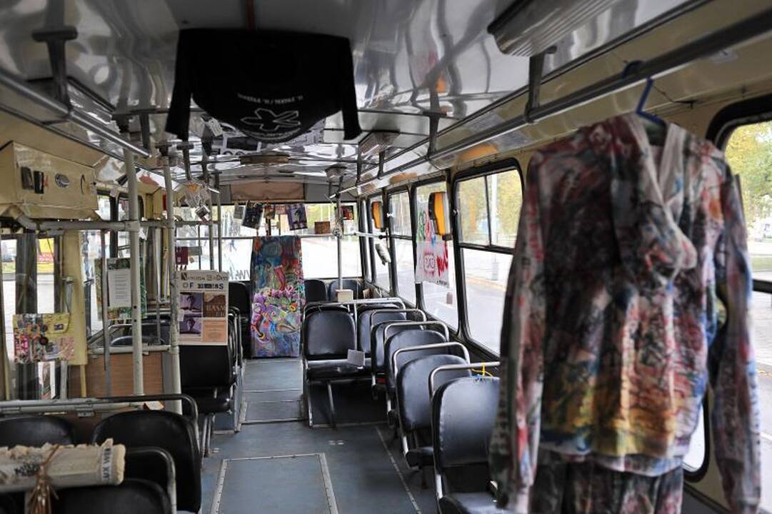 Į Kauno gatves išriedėjo „Fluxus“ troleibusas
