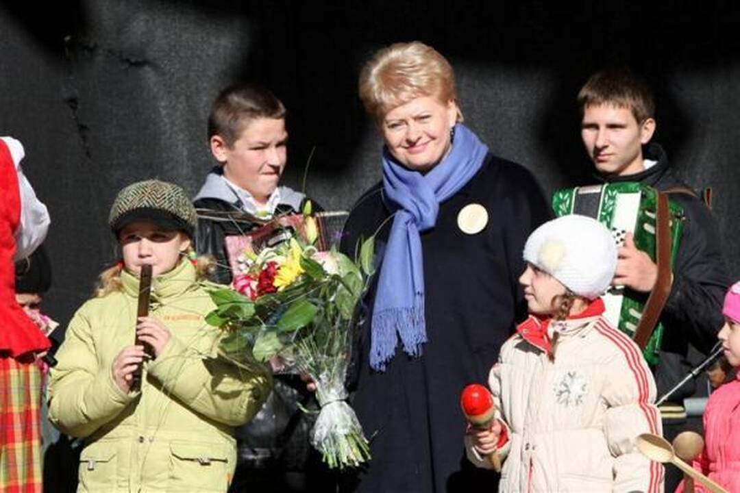 Mugėje "Derliaus šventė" kvepėjo dešra ir česnakais
