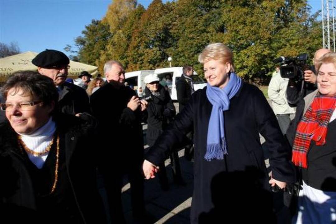 Mugėje "Derliaus šventė" kvepėjo dešra ir česnakais