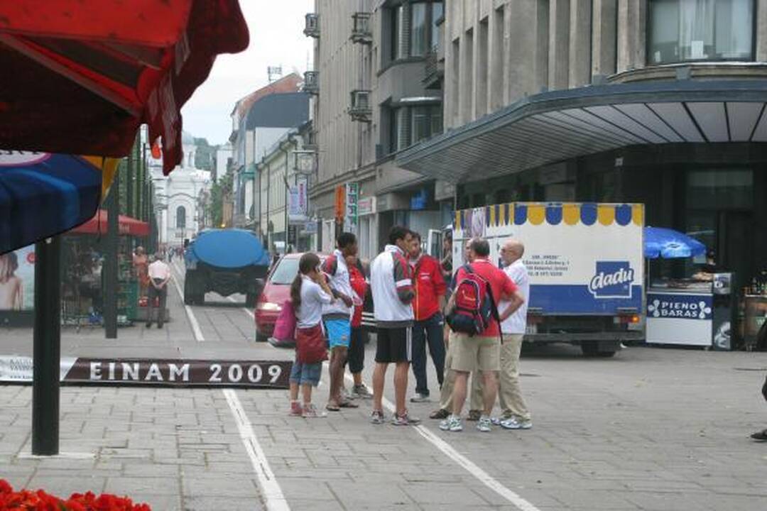 Po miestą pasklido jaunieji lengvaatlečiai