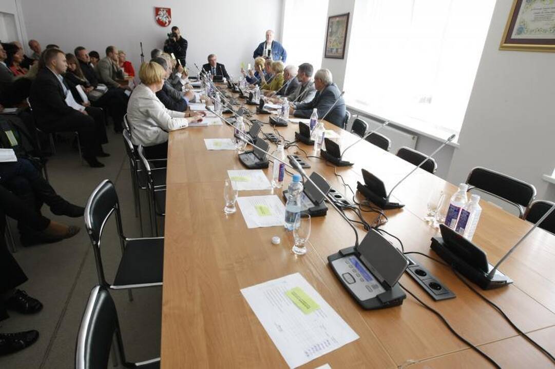 Klaipėdos rajono vicemerais išrinkti R.Cirtautaitė ir K.Cirtautas