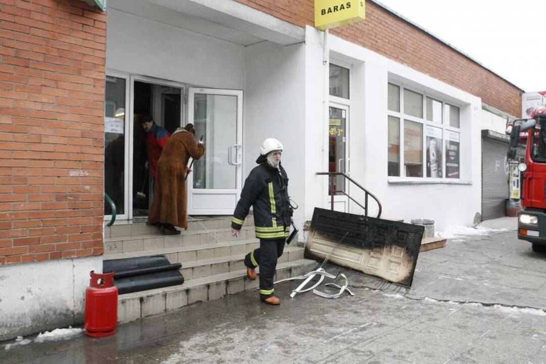 Klaipėdoje prekybos centre kilo gaisras 