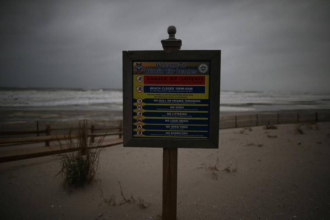 Niujorkas ruošiasi uraganui „Sandy“: žmonėms liepta evakuotis