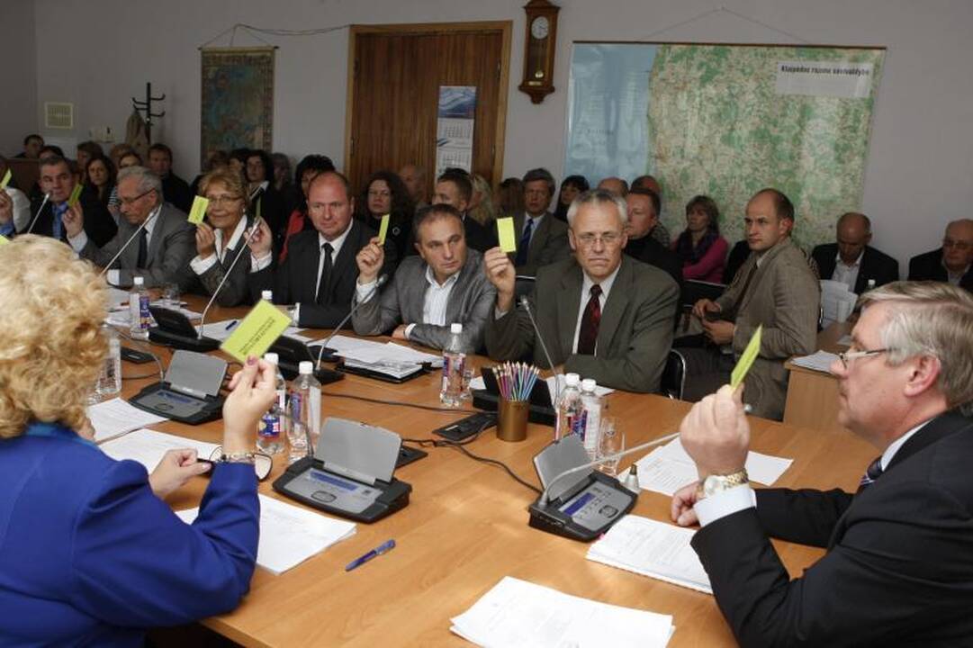 Klaipėdos rajono vicemerais išrinkti R.Cirtautaitė ir K.Cirtautas