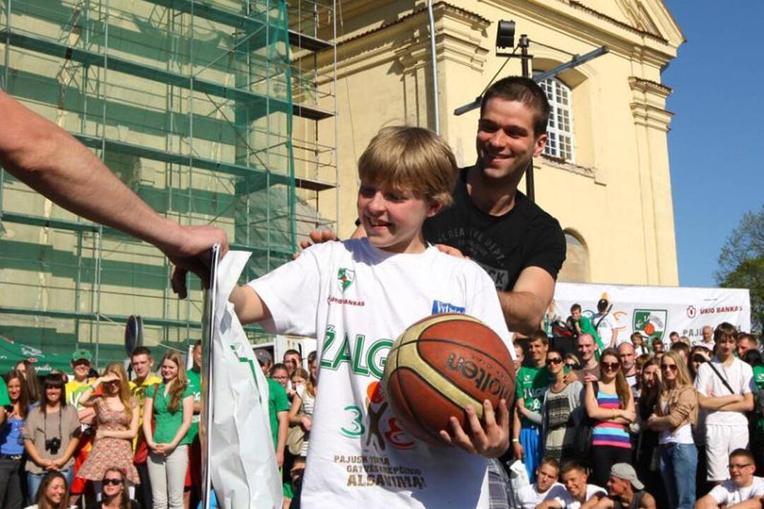 Kaune startavo „Žalgirio“ gatvės krepšinio turnyras