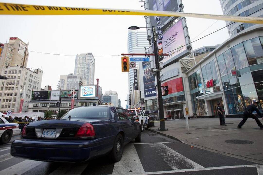 Sulaikytas vyras, kuris, kaip įtariama, šaudė Toronto prekybos centre 