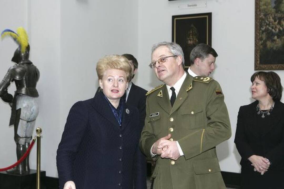 Karo muziejus D.Grybauskaitei – patriotizmo užtaisas