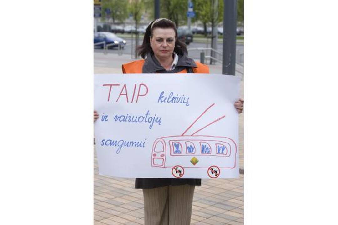 Vairuotojai prašo valdžios gelbėti troleibusų parką