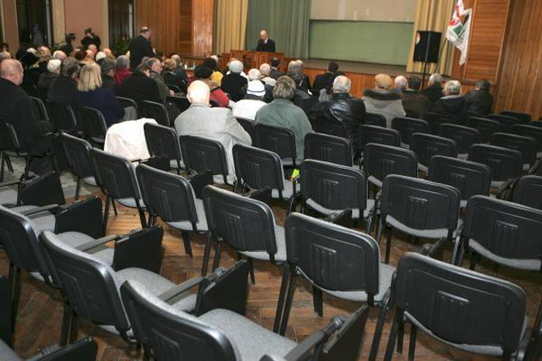 Prokurorai žadėjo išklausyti, bet kalbėjo patys