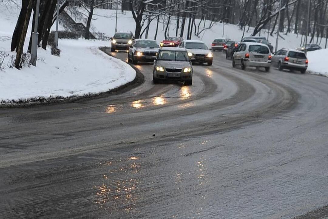 Kauno gatvės nenuvalytos, nes neapsimoka