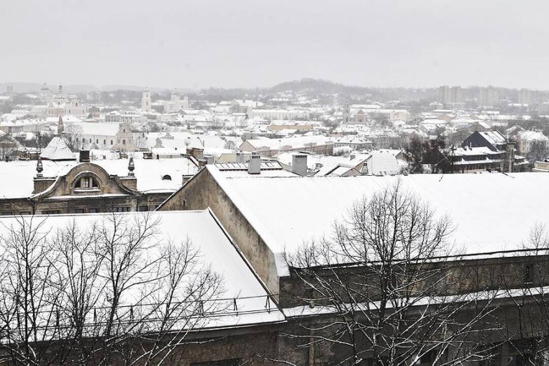 Balta žiema pagaliau atėjo ir į Vilniaus kiemus