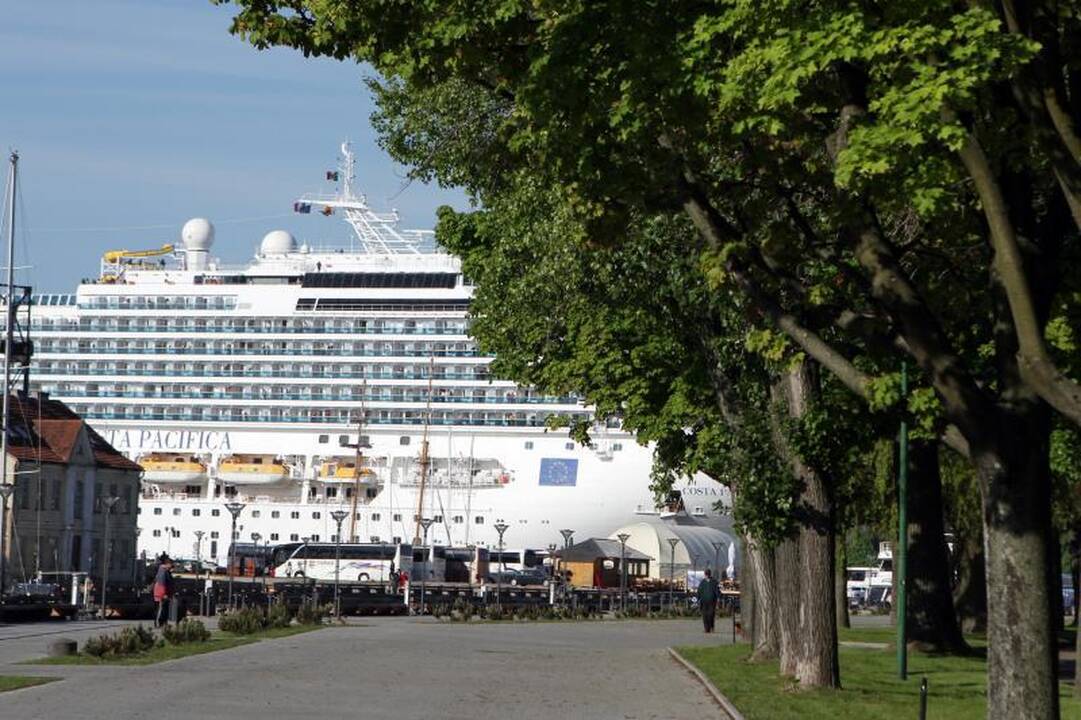 Klaipėdoje - milžiniškas kruizinis laivas "Costa Pacifica"