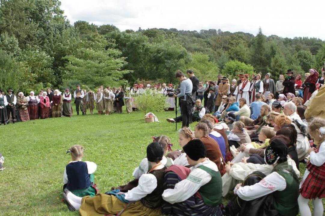 Klaipėdos Botanikos sode – folkloro šventė