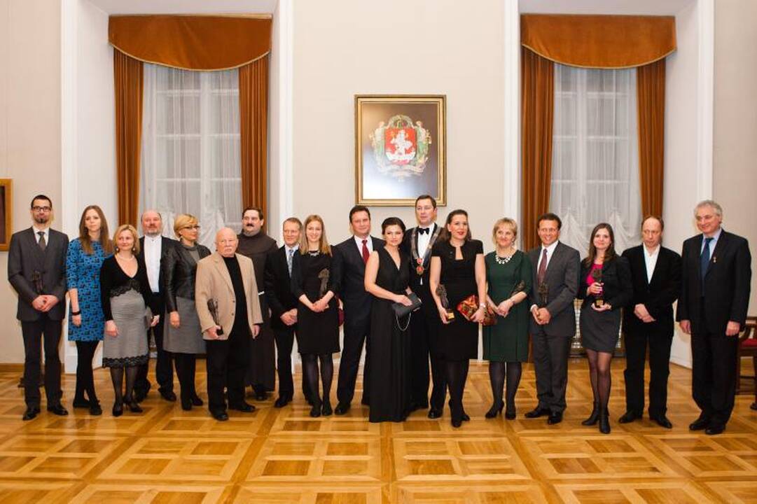 Nusipelniusiems vilniečiams išdalintos šv. Kristoforo statulėlės