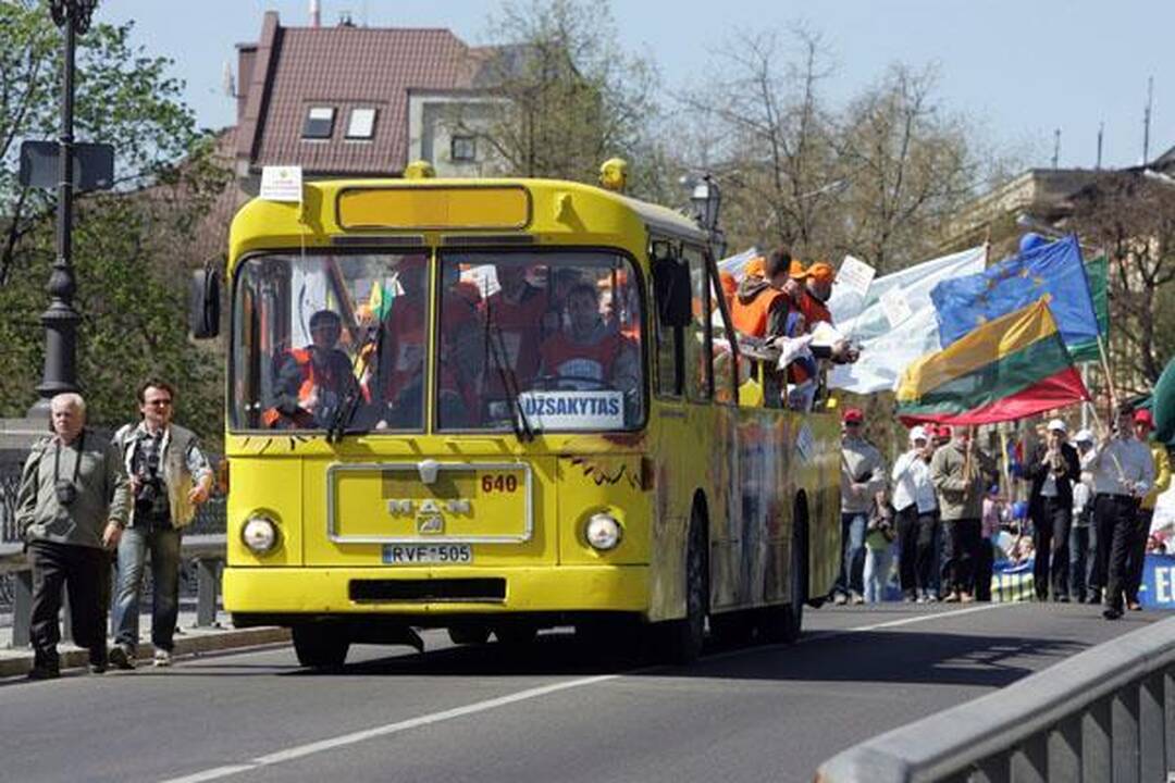 Profsąjungų eitynėse – politikų kalbos, sveikinimai ir skundai (papildyta) 