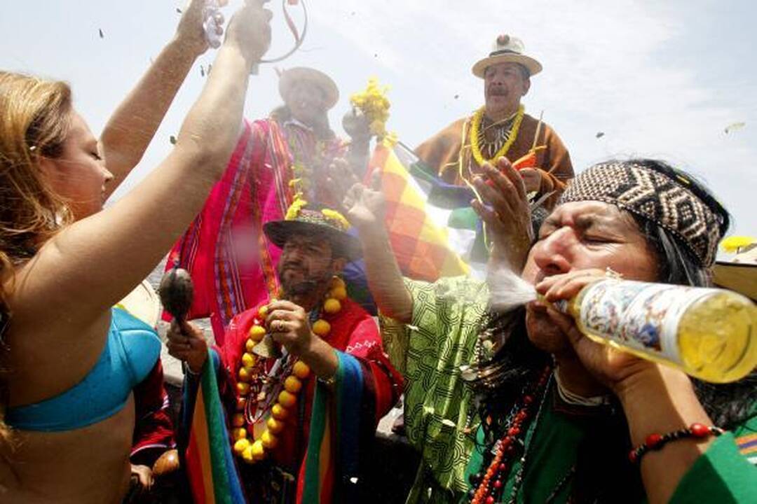 Peru šamanai susirinko pranašauti ateities 2011 metams