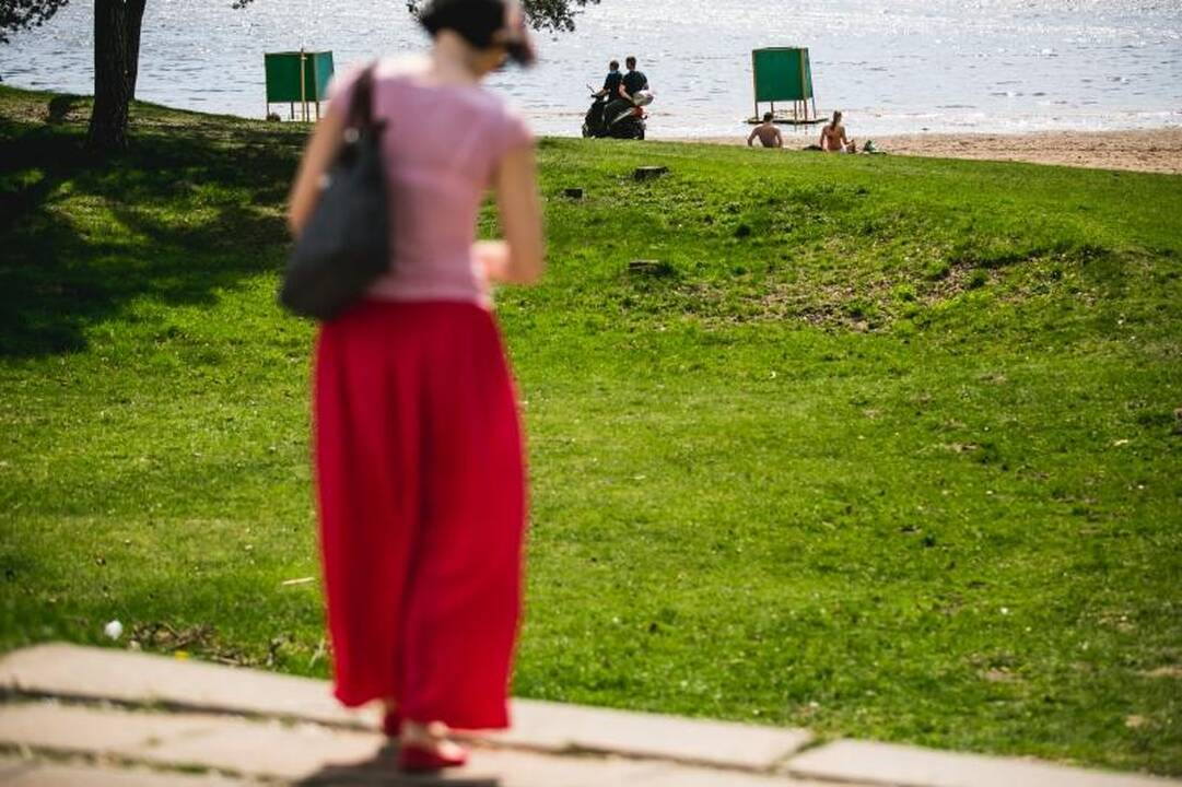 Kauno paplūdimiuose darbo dieną karaliauja pensininkai