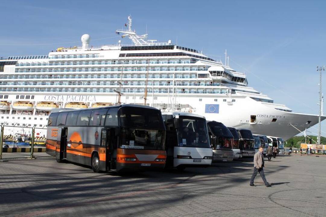 Klaipėdoje - milžiniškas kruizinis laivas "Costa Pacifica"